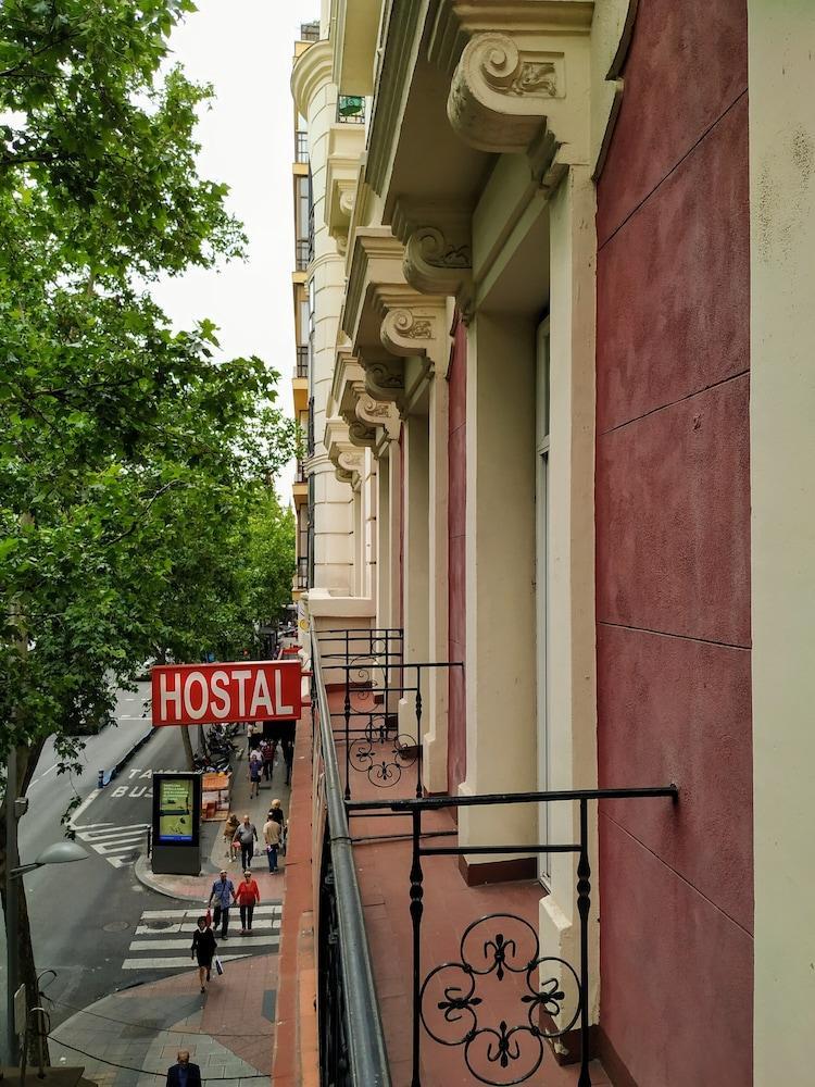 Hostal Abitum מדריד מראה חיצוני תמונה