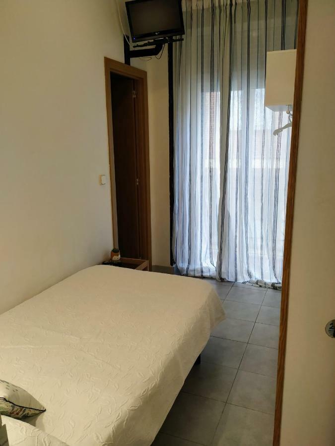 מלון Hostal Abitum מדריד מראה חיצוני תמונה