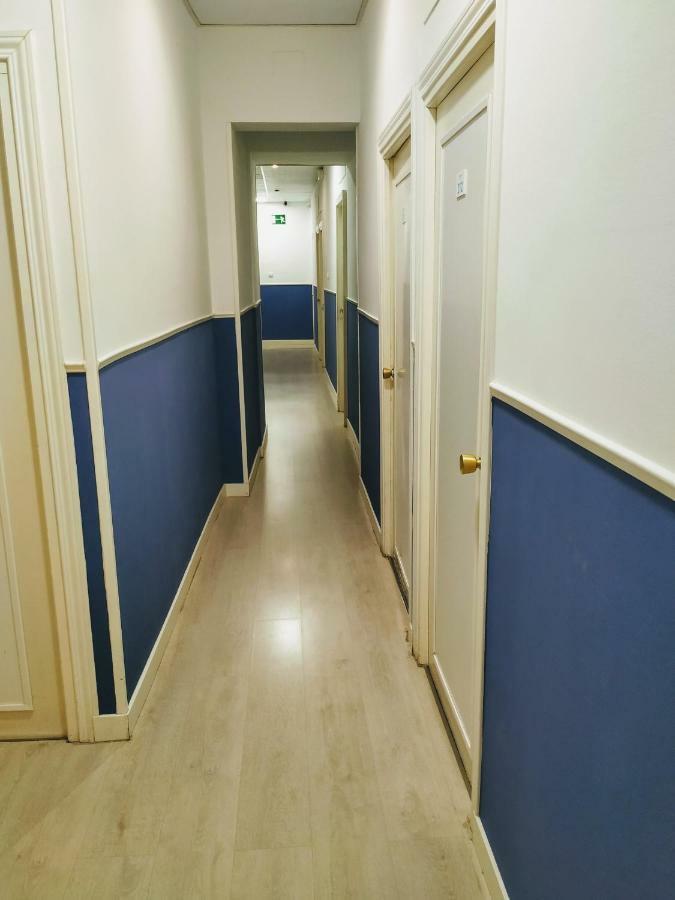 Hostal Abitum מדריד מראה חיצוני תמונה